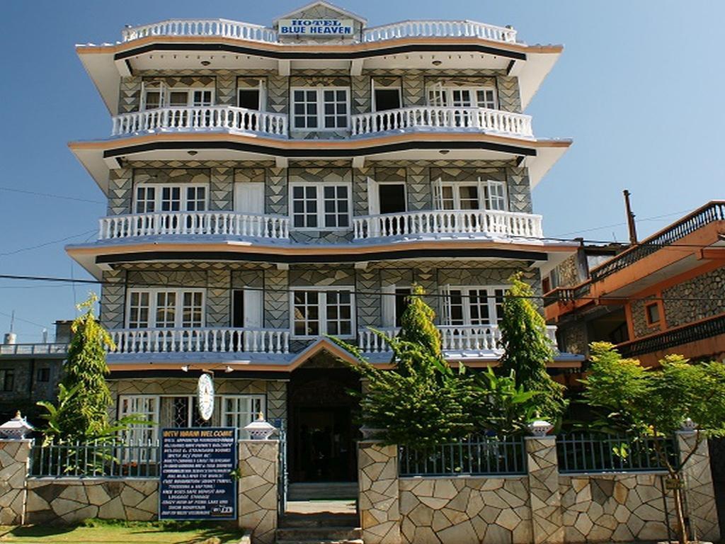 Hotel Blue Heaven Pokhara Bagian luar foto
